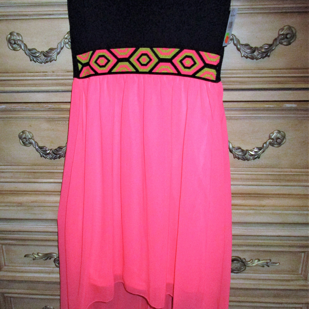 Strapless Dress - Picture 3 of 8